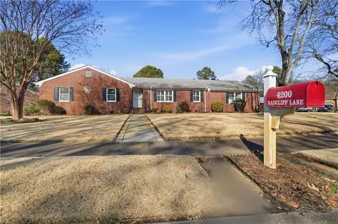 4200 Radcliffe Ln, Chesapeake, VA 23321