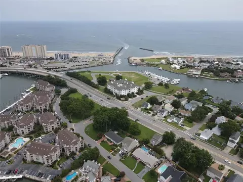 508 General Booth Blvd, Virginia Beach, VA 23451
