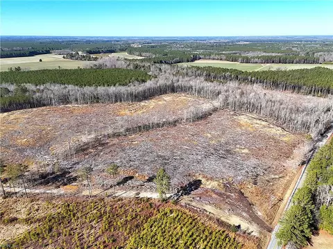 8 06ac Courthouse Rd, Sussex County, VA 23890