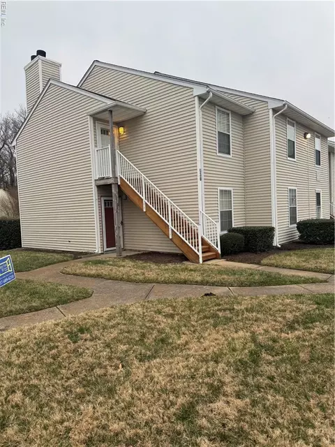 638 Spirit Ct, Virginia Beach, VA 23462