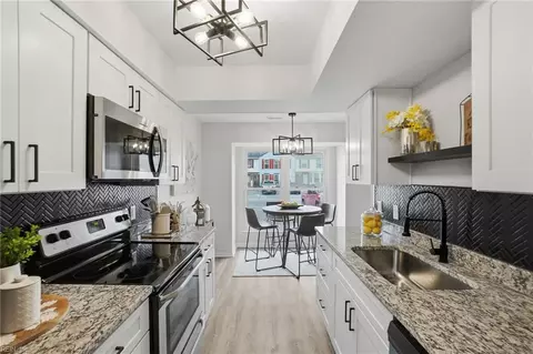 577 Chancery Ln, Virginia Beach, VA 23452