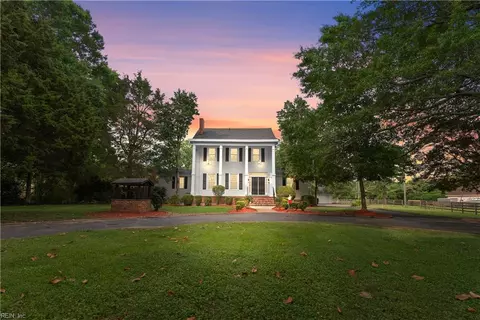 2652 Benefit Rd, Chesapeake, VA 23322