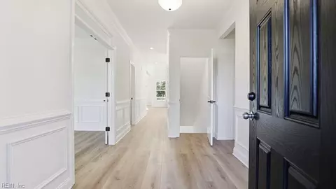 Entry Way - Mm Hill Point Farms, Suffolk, VA 23434 photo 1 of 13