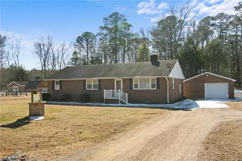 6144 Buckley Hall Rd, Cobbs Creek, VA 23035