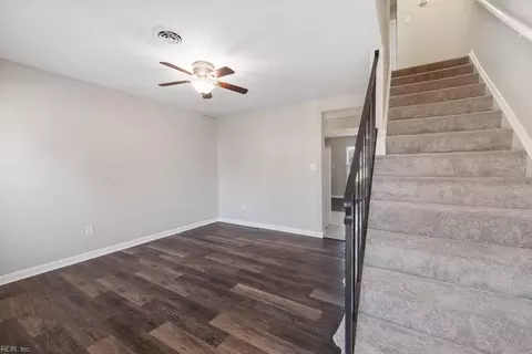 1509 Darren Cir, Portsmouth, VA 23701
