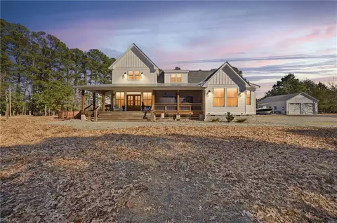 448 Sandberg Ln, Miles, VA 23025
