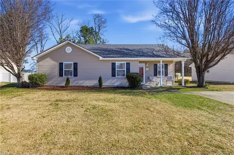 1004 Jessica St, Elizabeth City, NC 27909