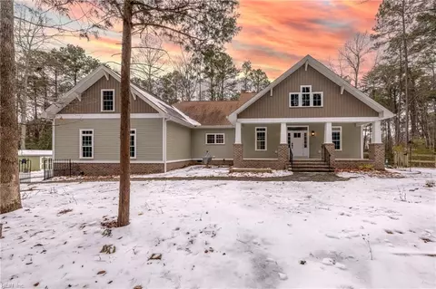 6008 Stewart Rd, Barhamsville, VA 23011