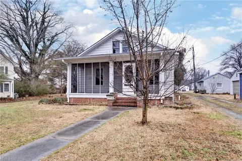 431 18th St, West Point, VA 23181