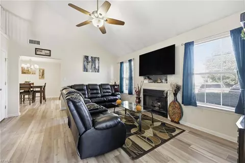 2604 Westgate Cir, Williamsburg, VA 23185