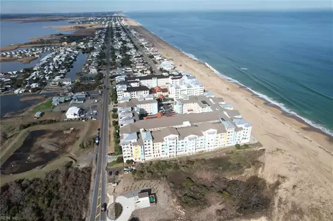3738 Sandpiper Rd #424B, Virginia Beach, VA 23456