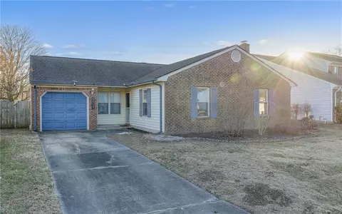 3913 Lombard Ct, Virginia Beach, VA 23453
