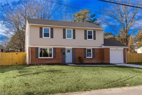 409 Hannibal St, Virginia Beach, VA 23452
