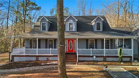15492 Carroll Bridge Rd, Smithfield, VA 23430