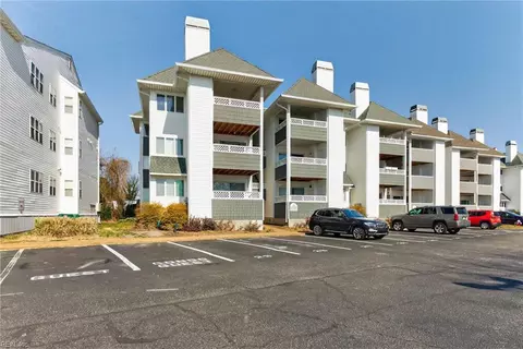 155 Atlantic Ave #C2, Hampton, VA 23664