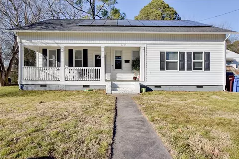 1215 Freeman Ave, Chesapeake, VA 23324
