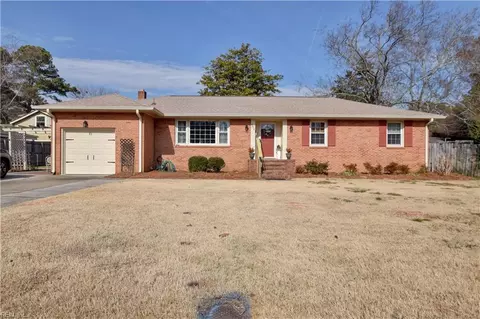 4016 Oak Dr, Chesapeake, VA 23321