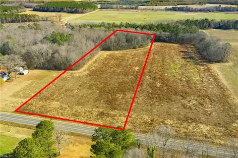 8374 Rolfe Hwy, Surry County, VA 23839