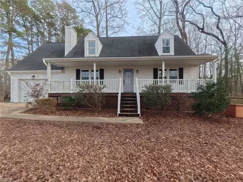 1613 Jackson Rd, Suffolk, VA 23434