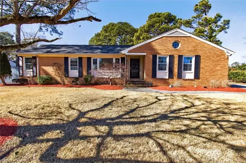 4840 Thornwood St, Portsmouth, VA 23703