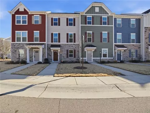 906 Capstan Way, Chesapeake, VA 23323