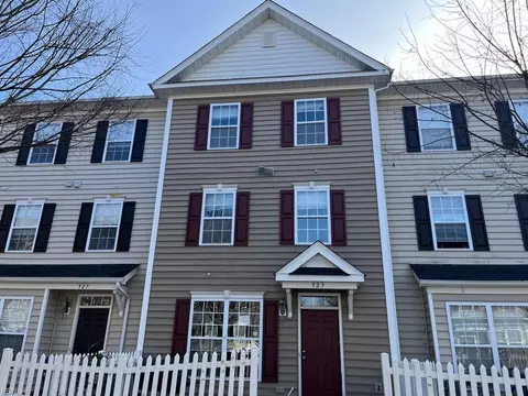 923 Teton Cir #110, Suffolk, VA 23435