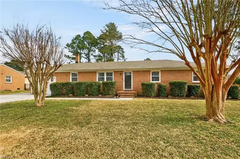 541 Long Ave, Chesapeake, VA 23322