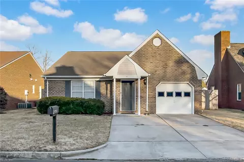21 Loch Cir, Hampton, VA 23669