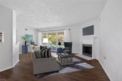 1012 Autumn Woods Ln #110, Virginia Beach, VA 23452