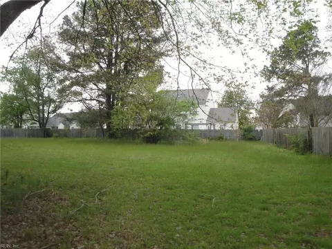 51 Ac Holland Rd, Suffolk, VA 23434