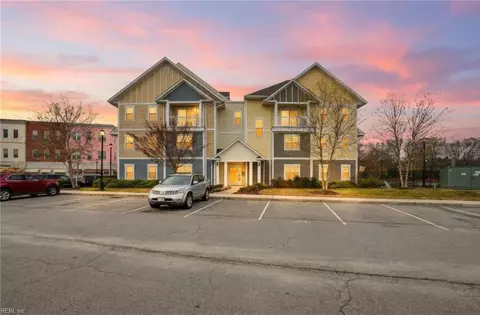 1016 Thoroughgood Way #104, Chesapeake, VA 23324