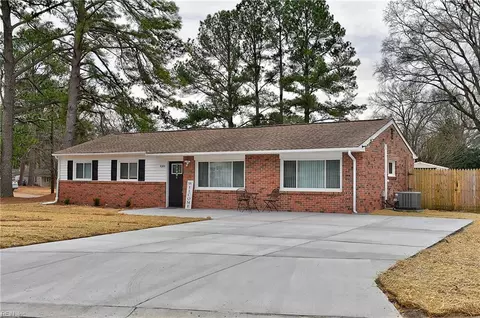 4304 Mineola Dr, Chesapeake, VA 23325