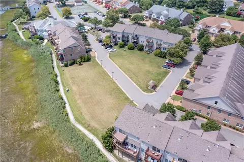 730 Charthouse Cir, Hampton, VA 23664 photo 6