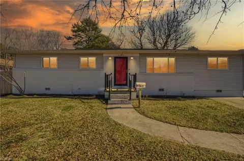 404 Duplin St, Virginia Beach, VA 23452