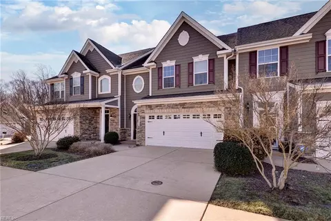 4212 Berry Sq, Williamsburg, VA 23188