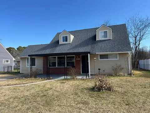 1905 Chesapeake Ave, Chesapeake, VA 23324