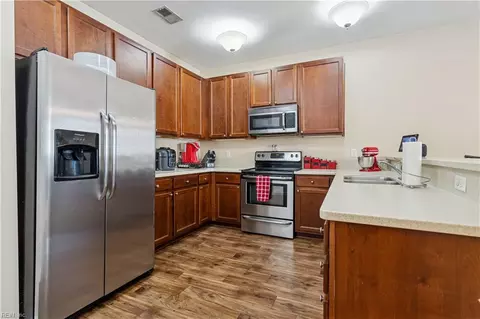 4316 Hillingdon Bnd #304, Chesapeake, VA 23321