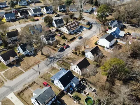 View/Area - 39 W Sunset Rd, Hampton, VA 23669 photo 2 of 3