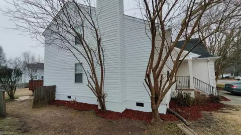 Exterior - 6801 Ivanhoe Ct, Suffolk, VA 23435 photo 3 of 8