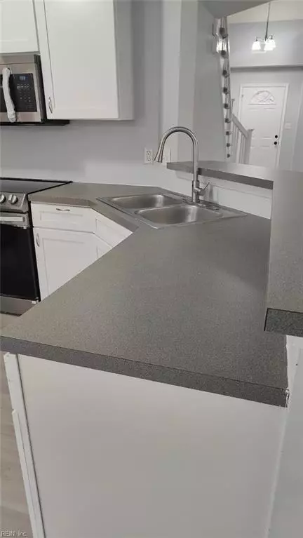 Kitchen - 6801 Ivanhoe Ct, Suffolk, VA 23435 photo 3 of 3