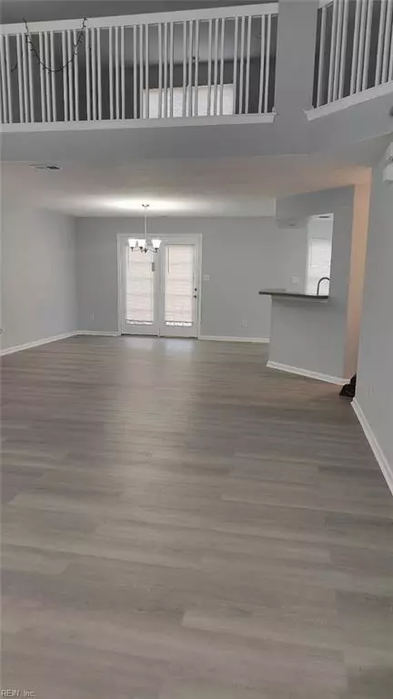 Living - 6801 Ivanhoe Ct, Suffolk, VA 23435 photo 1 of 4