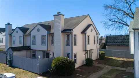 737 Gemstone Ct, Virginia Beach, VA 23462