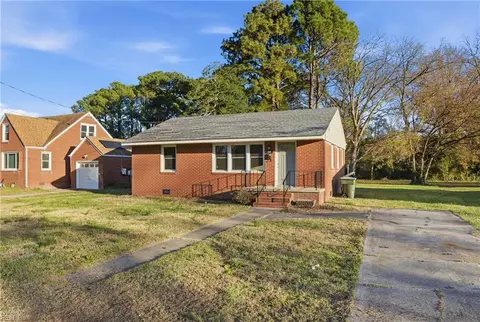 26 Westminister Dr, Hampton, VA 23666