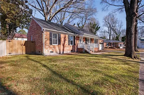 6841 Cedarwood Ct, Norfolk, VA 23513