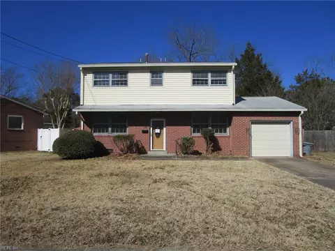 19 Michele Dr, Hampton, VA 23669