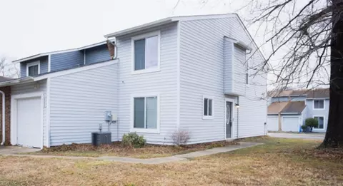5900 Blackpoole Ln, Virginia Beach, VA 23462