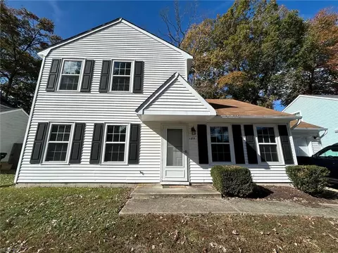 185 S Hunt Club Rn Run, Newport News, VA 23608