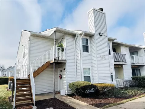 503 Summit Ct, Virginia Beach, VA 23462