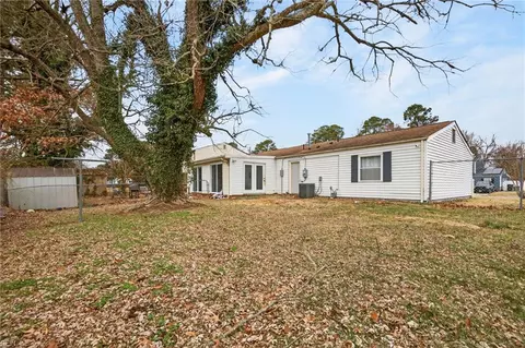 Exterior - 16 Marldale Dr, Hampton, VA 23666 photo 1 of 3