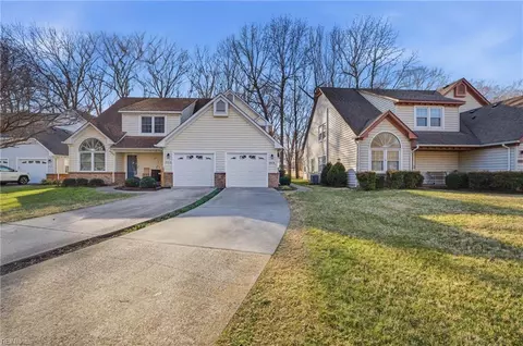 937 Shoal Creek Trl #B, Chesapeake, VA 23320